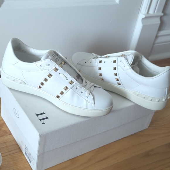 Valentino Rockstud Untitled Sneakers - Picture 9 of 13